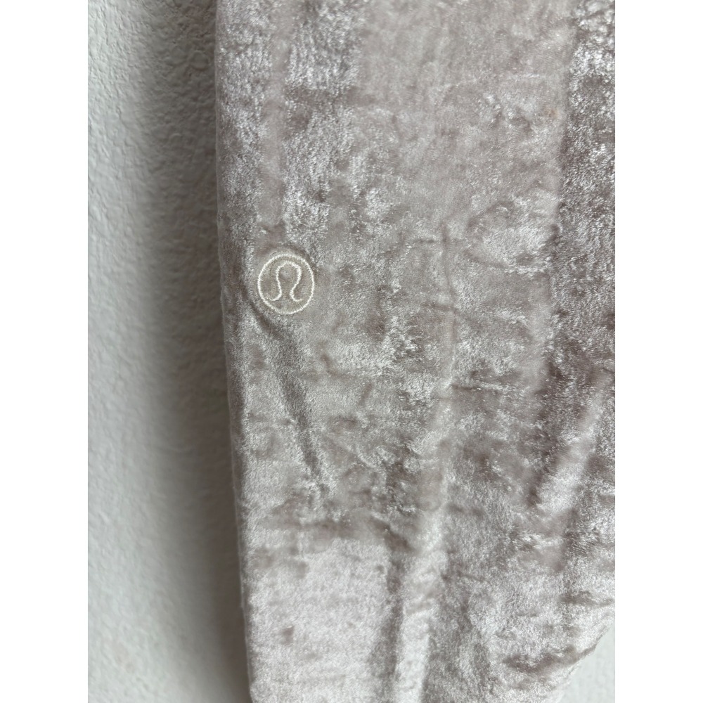 Lululemon Crushed Velvet Jogger Pants Women Size 4 Beige‎ Lounge Athleisure - Picture 5 of 5